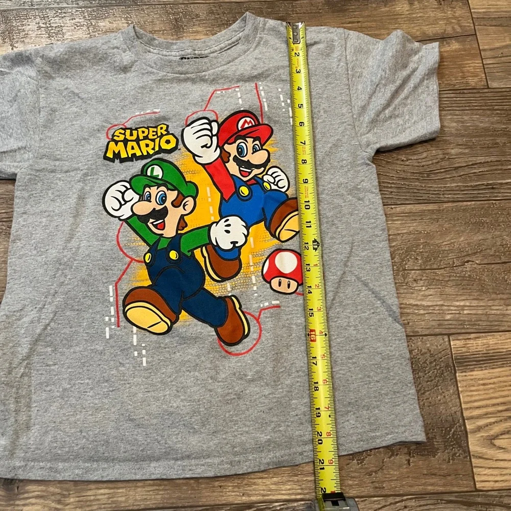 Nintendo Super Mario Luigi Kids Graphic T-Shirt‎ Gray Medium Hybrid Apparel